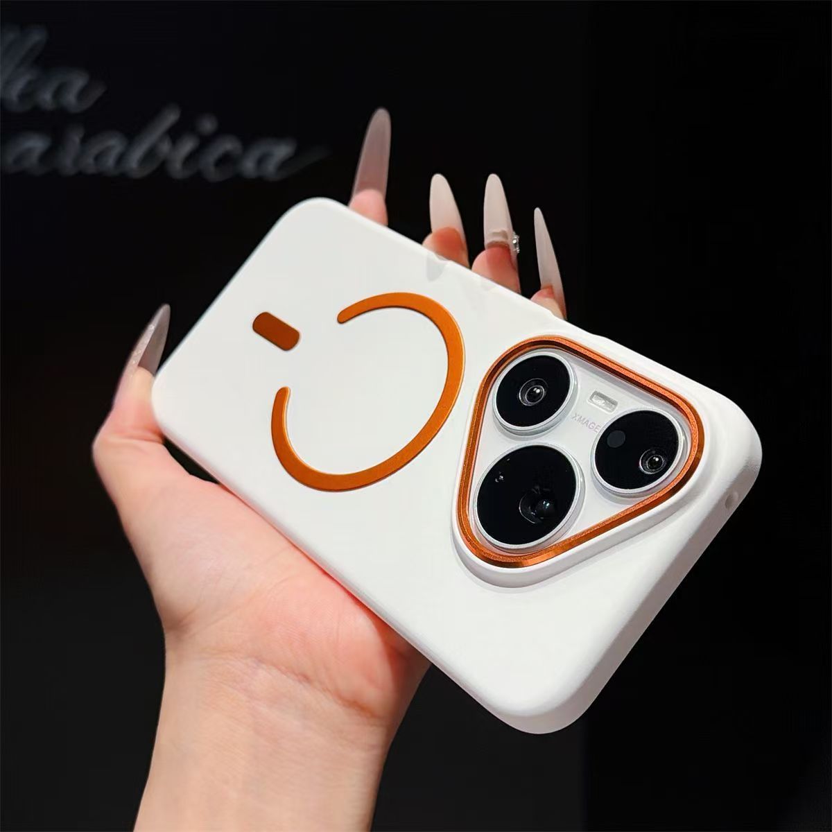 Huawei Pura 70 - Luxuriöse Matte Frosted PC Magnetische Handyhülle